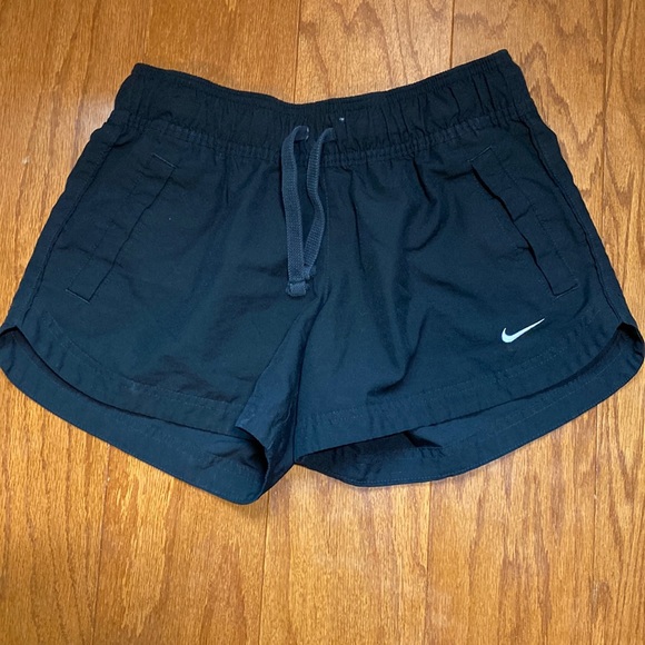 Nike gym shorts - Picture 1 of 2